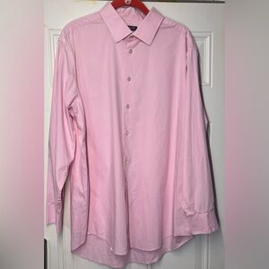 Madison men's slim fit dress shirt with "Dynamic Cooling" properties.